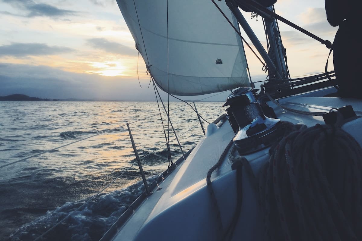 5 Ways to Overcome Economic Uncertainty | Hart Partners
